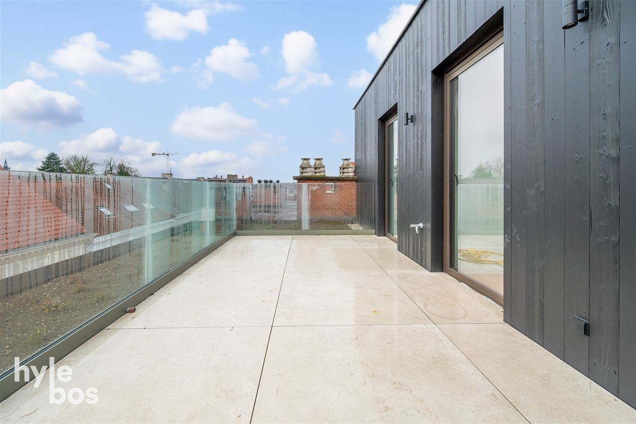 Luxueus energiezuinig penthouse met dakterras in centrum