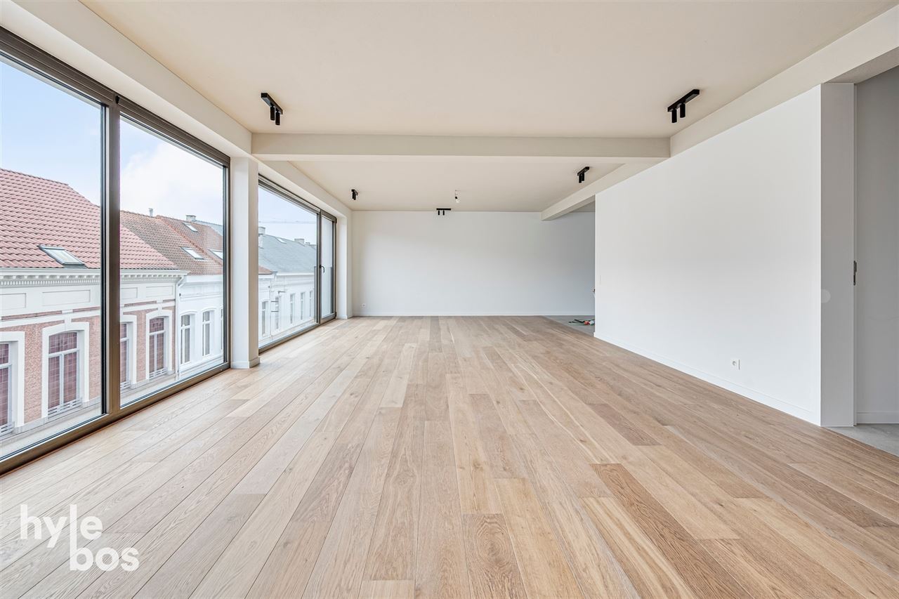 Luxueus energiezuinig penthouse met dakterras in centrum