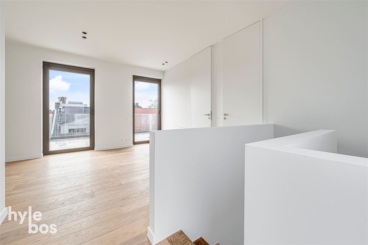 Luxueus energiezuinig penthouse met dakterras in centrum
