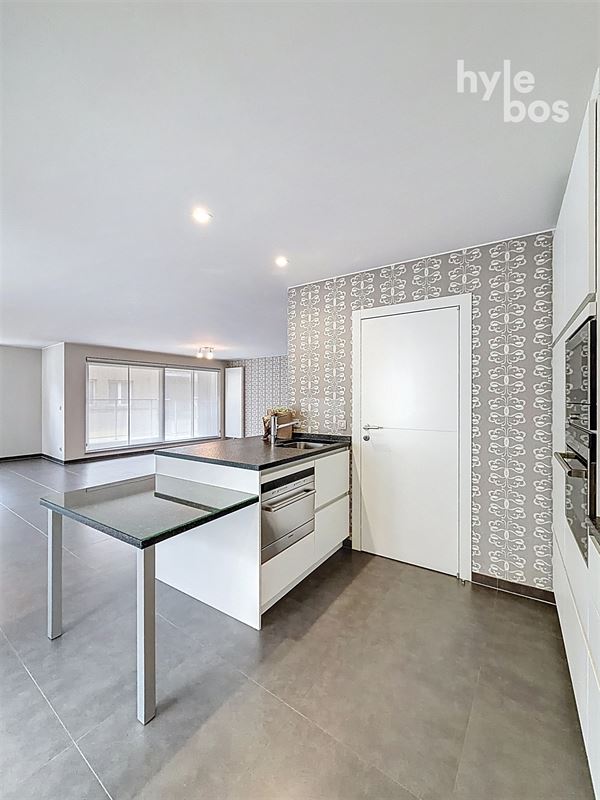 Foto 11 : Appartement te 9100 SINT-NIKLAAS (België) - Prijs 950 €/maand