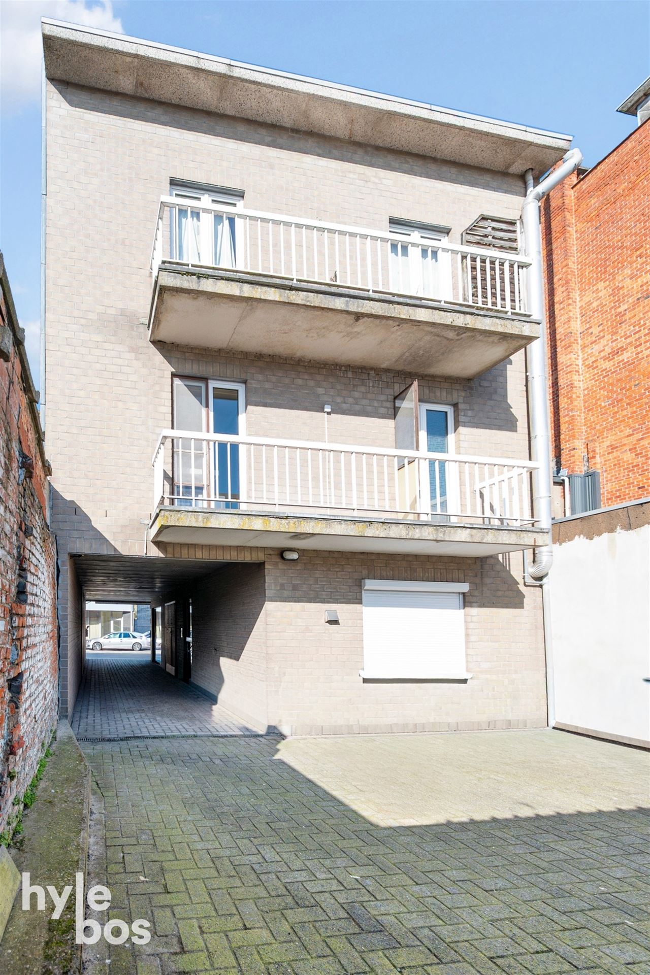 Ruim en centraal gelegen appartement met garage