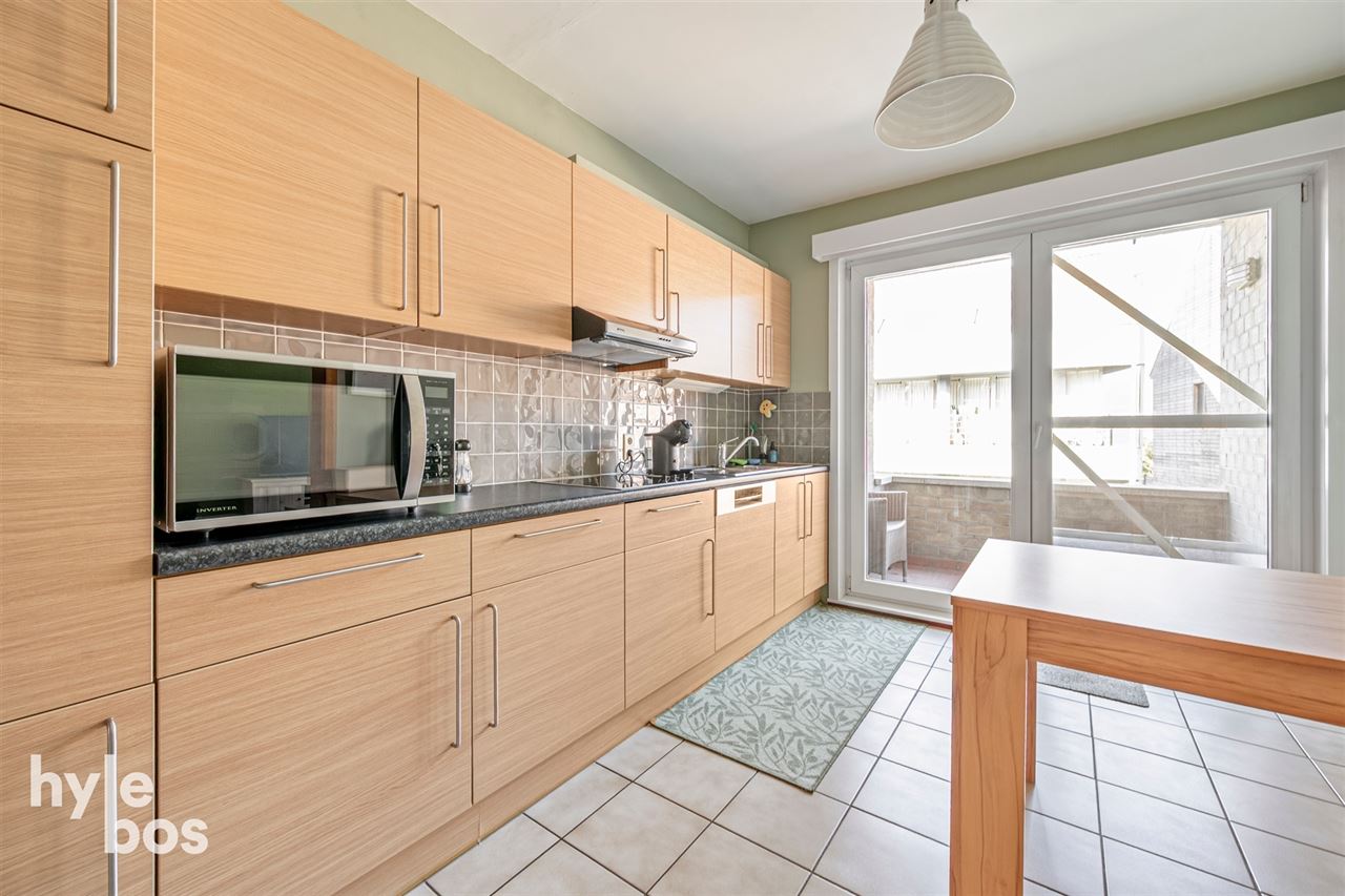 Ruim en centraal gelegen appartement met garage