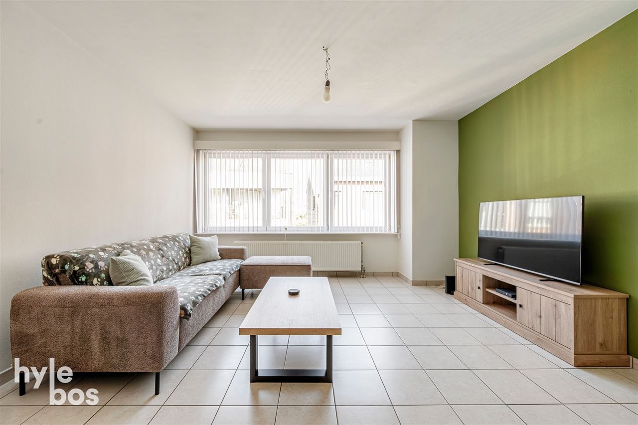 Ruim en centraal gelegen appartement met garage