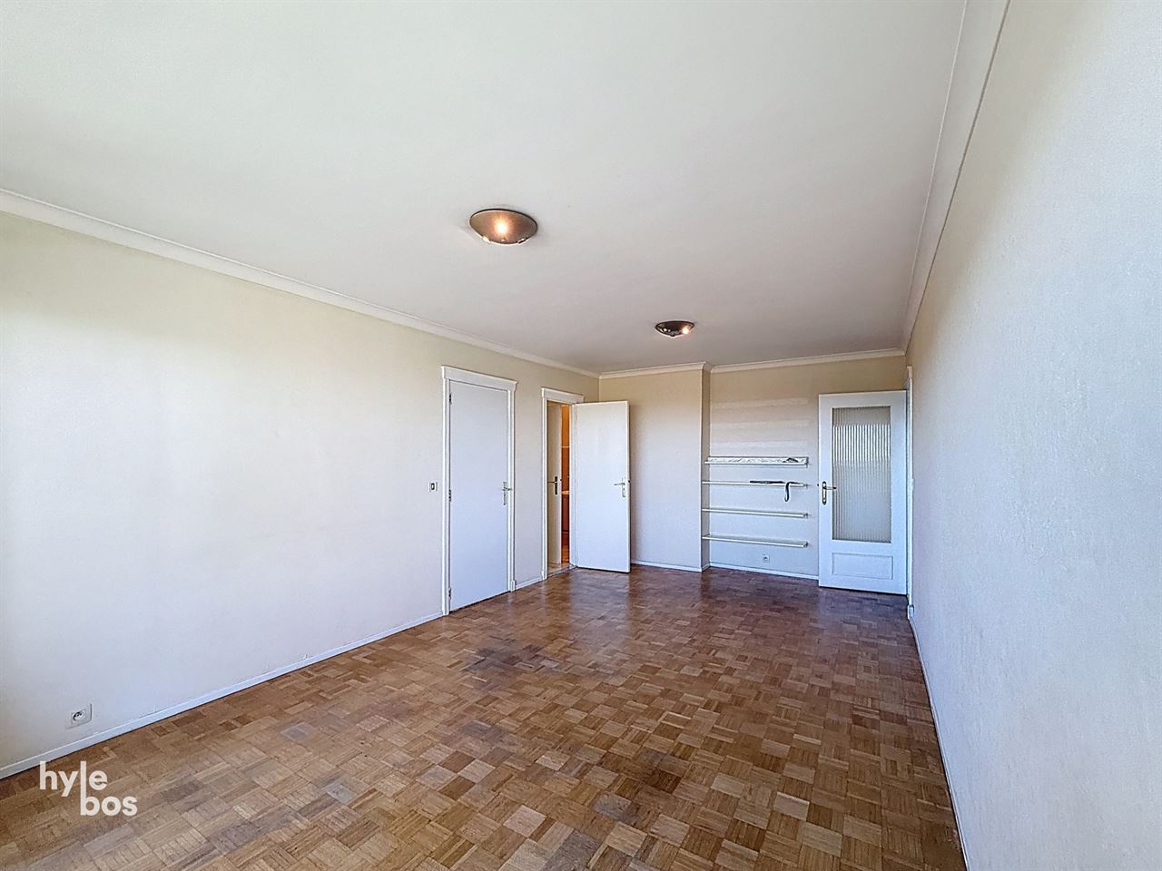Nabij Waasland Shoppincenter gelegen appartement