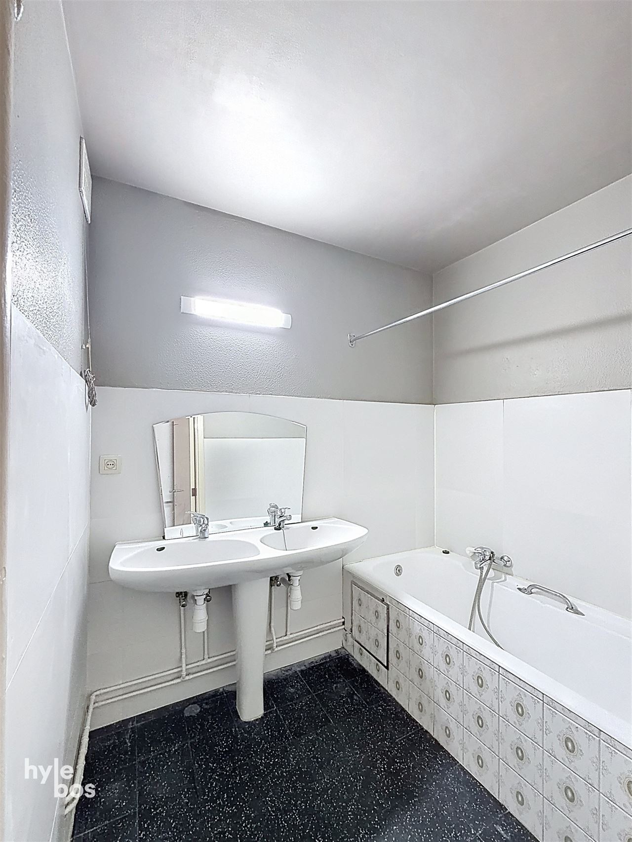 Foto 11 : Appartement te 9100 SINT-NIKLAAS (België) - Prijs 695 €/maand