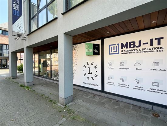 Winkelruimte in commercieel centrum van Belsele