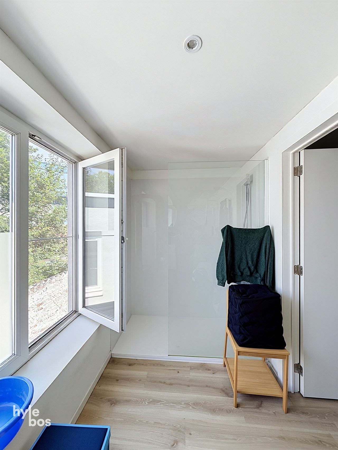 Centraal gelegen, instapklare stadswoning met 2 slaapkamers