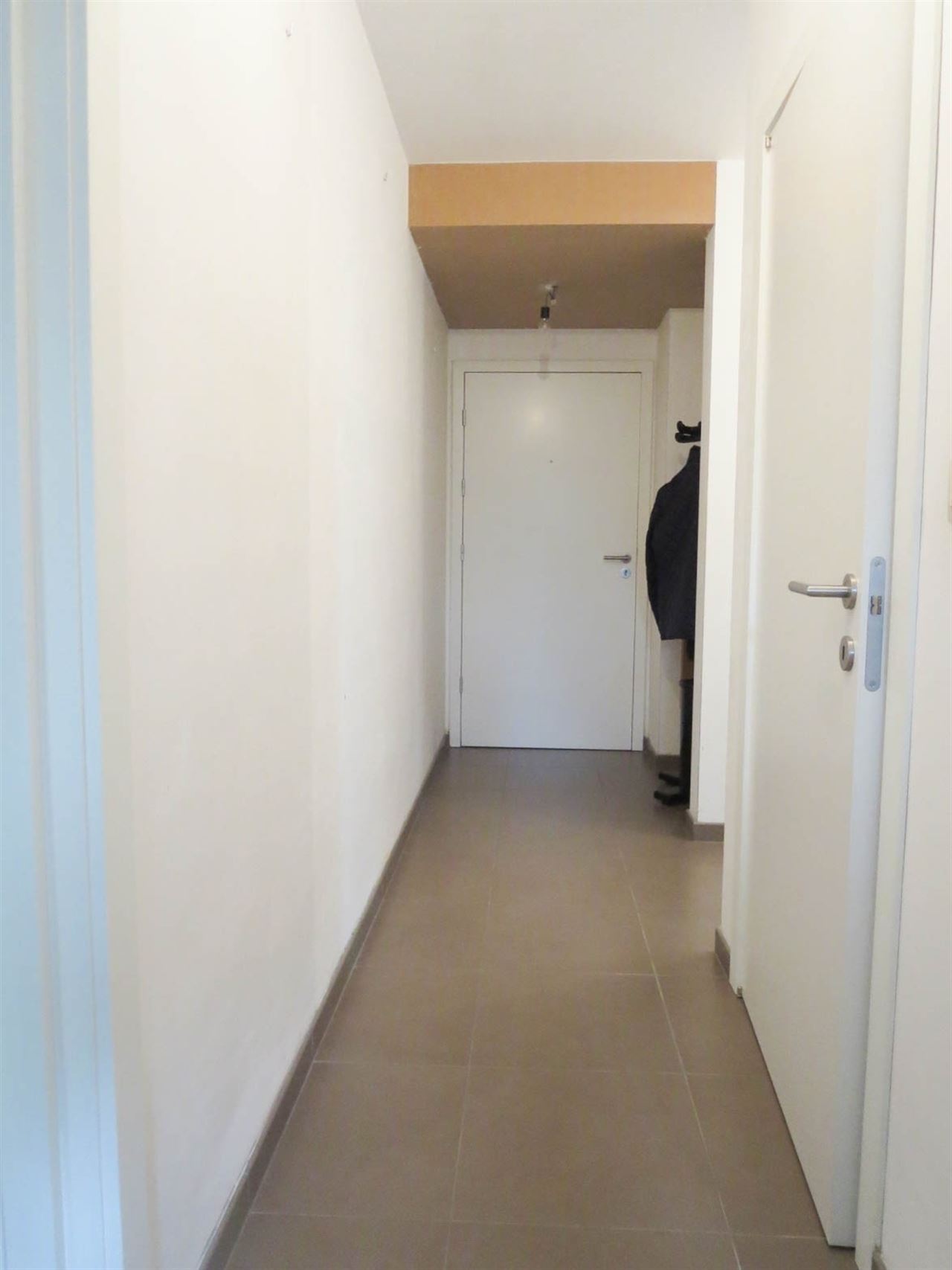 Aan de stadsrand gelegen gelijkvloers appartement