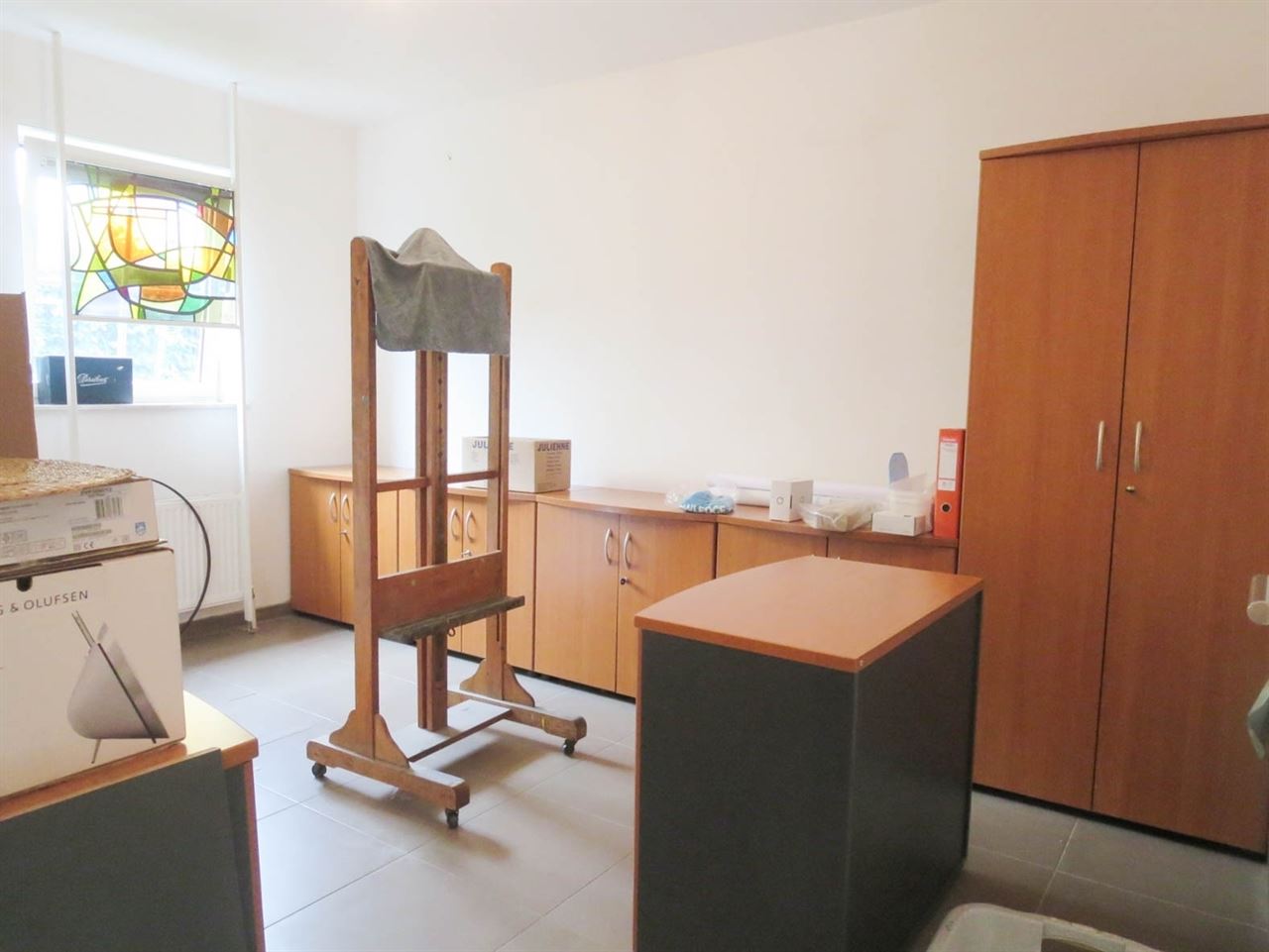Aan de stadsrand gelegen gelijkvloers appartement