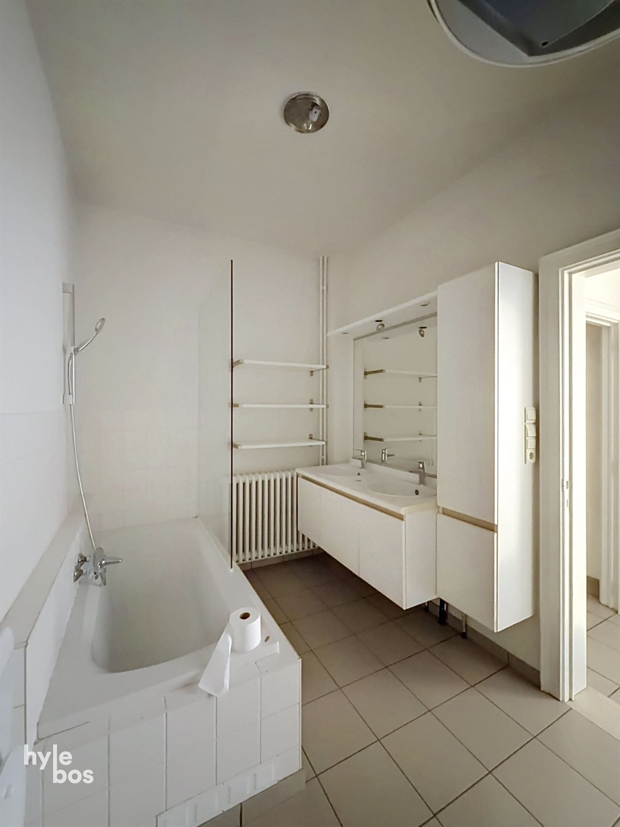 3 slaapkamer appartement met ruim terras en autostaanplaats