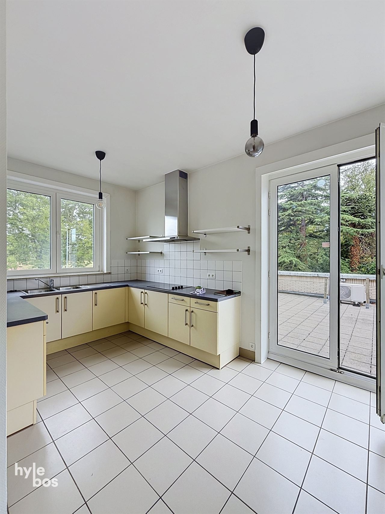 3 slaapkamer appartement met ruim terras en autostaanplaats