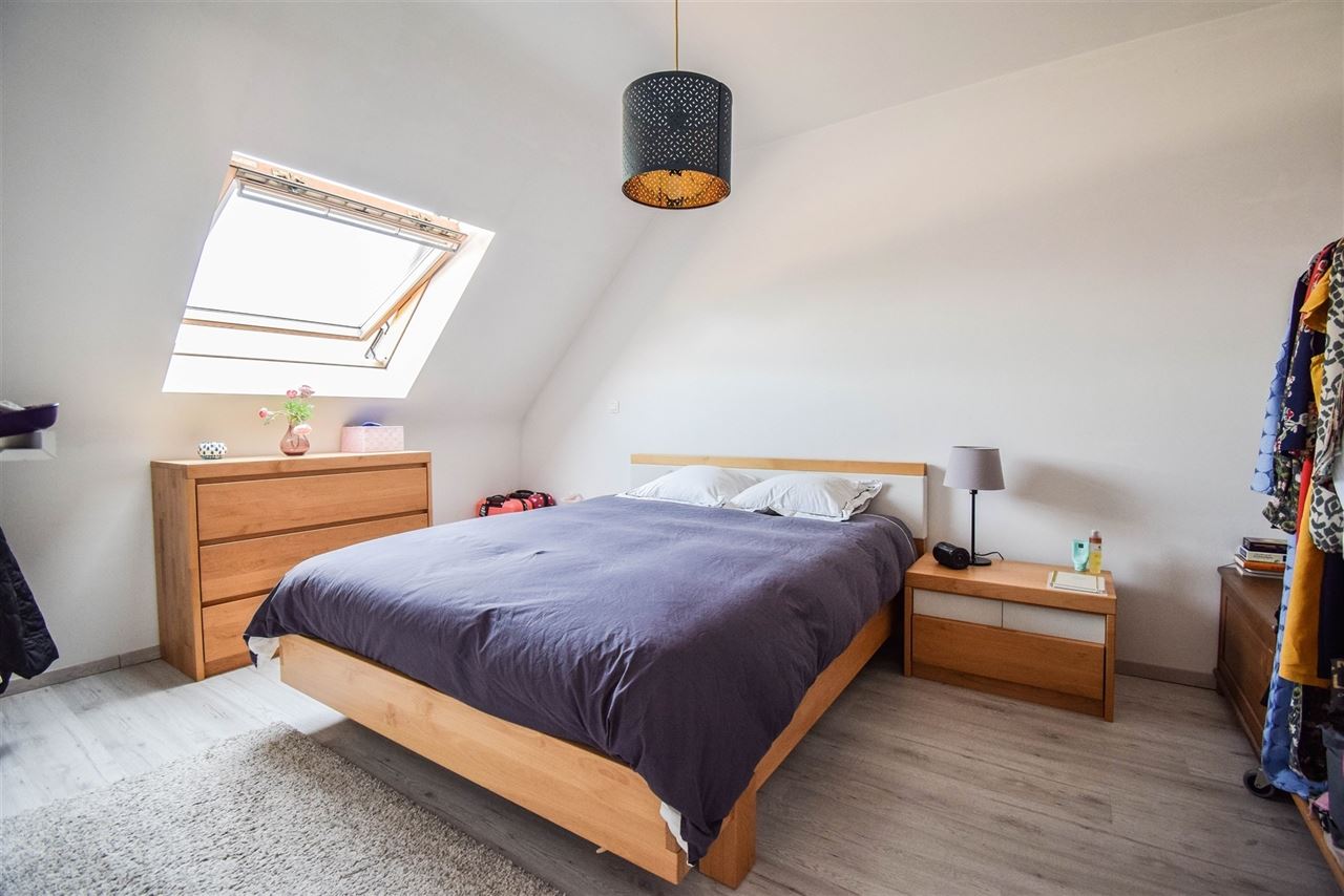 Aan de rand van de stad, rustig gelegen duplex