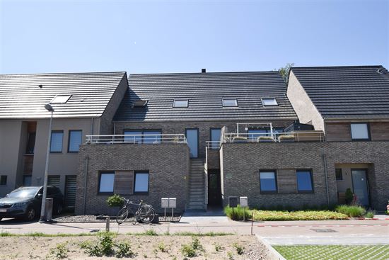 Aan de rand van de stad, rustig gelegen duplex
