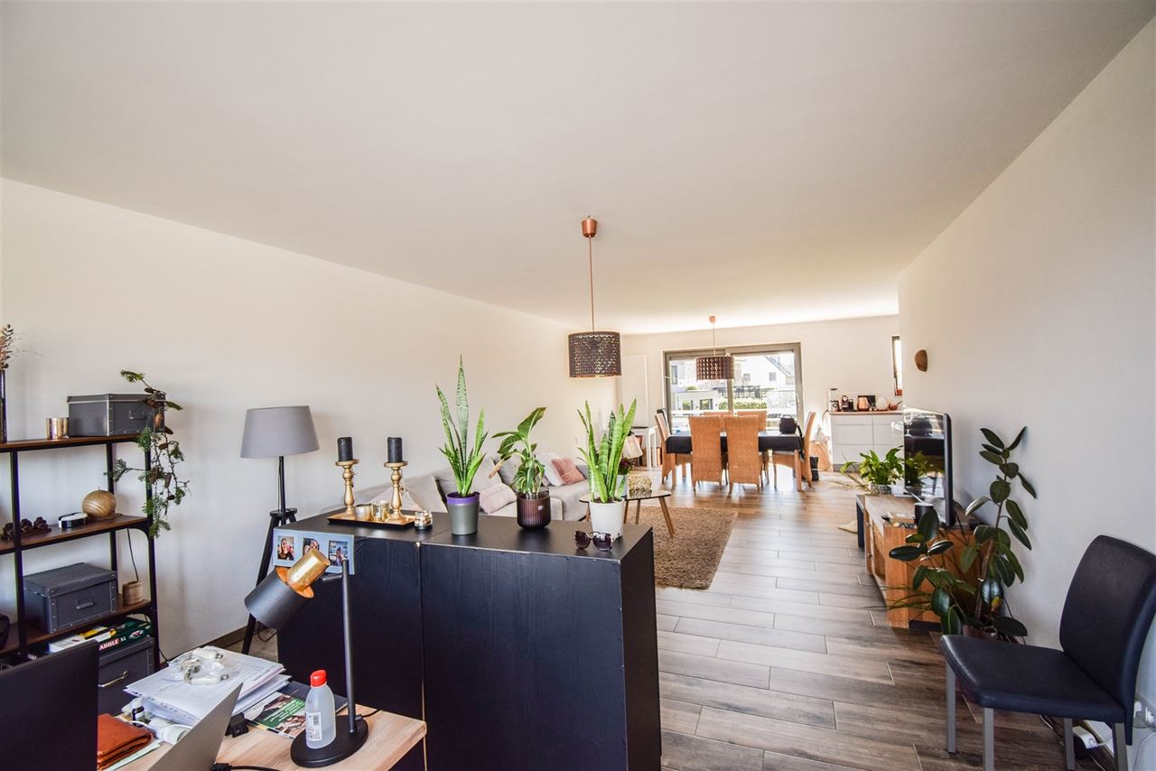 Aan de rand van de stad, rustig gelegen duplex