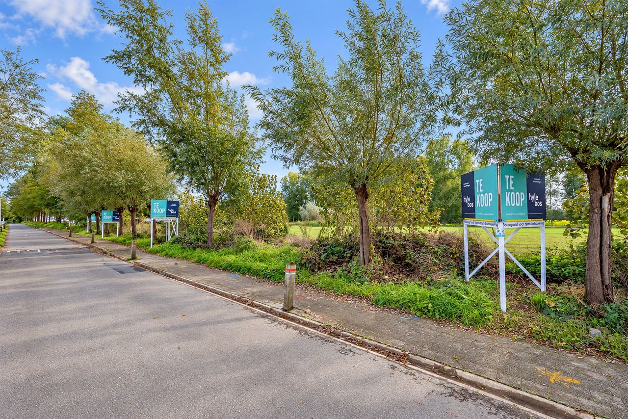Zuidgerichte bouwgrond voor open bebouwing