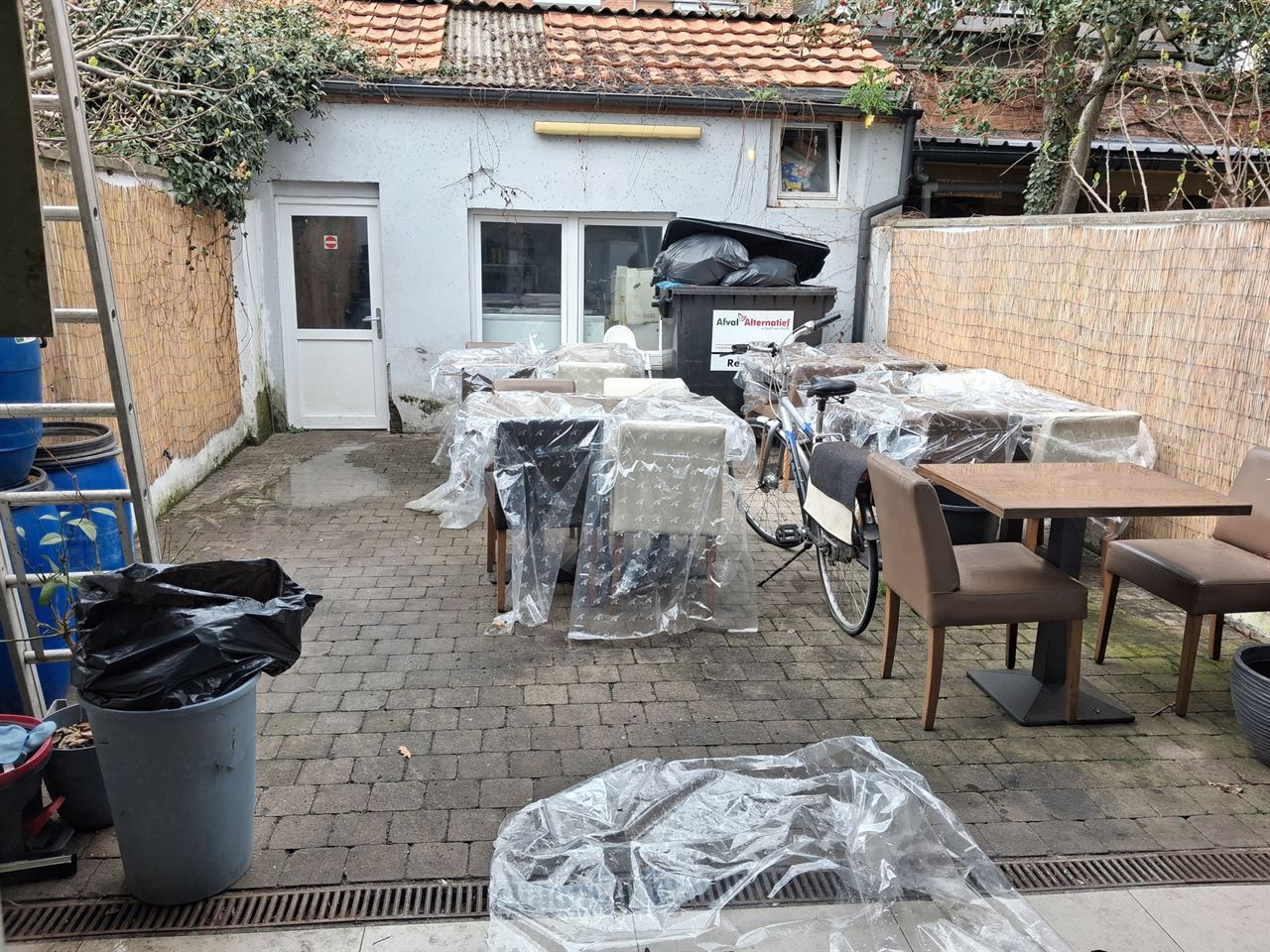 Handelspand gelegen in het centrum van de stad