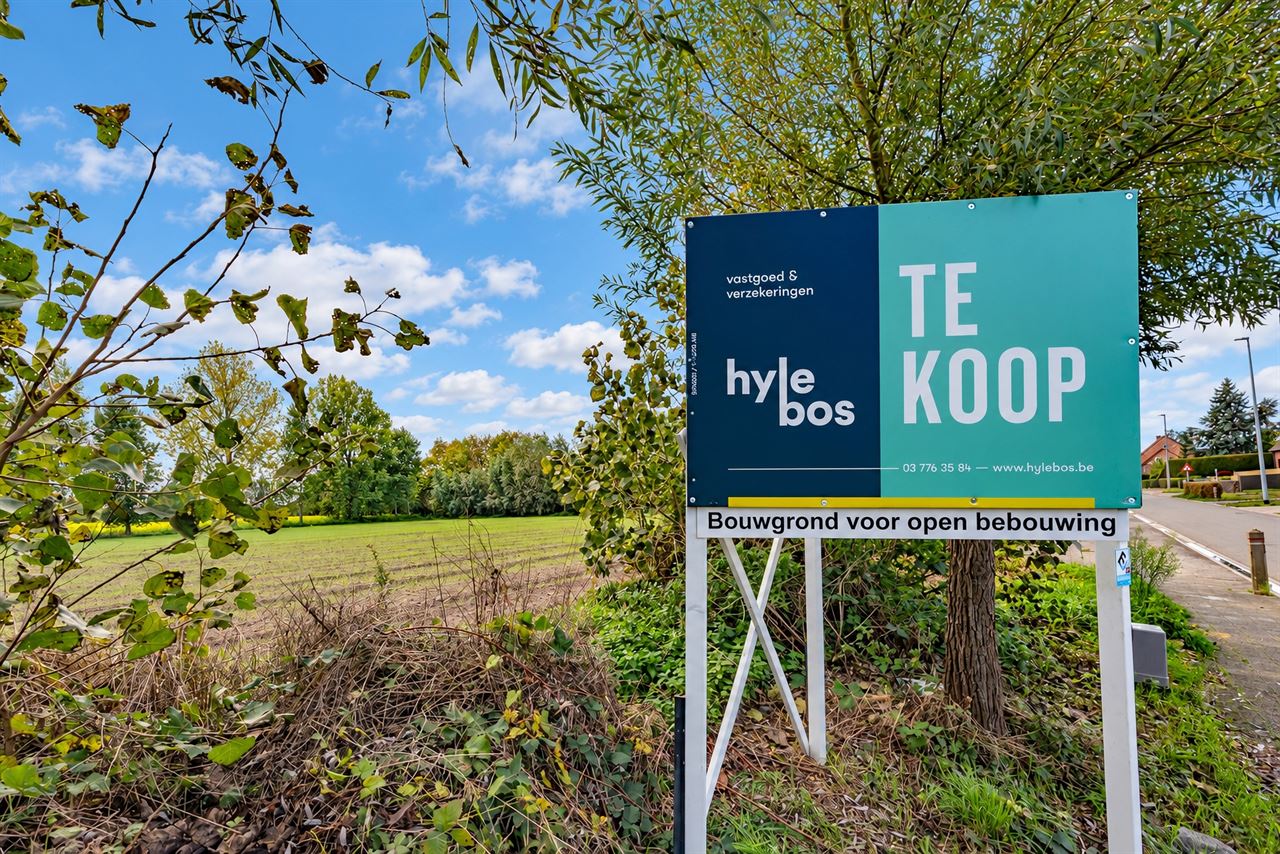 Zuidgerichte bouwgrond voor open bebouwing