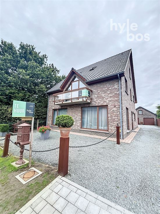 Ruim, instapklaar duplex appartement met garage