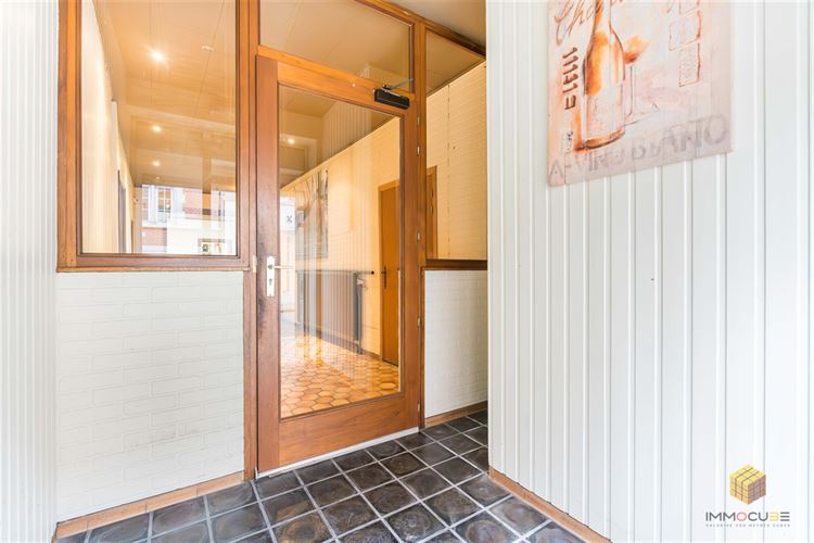Image 2 : Rez-de-chaussée commerciaux à 4300 WAREMME (Belgique) - Prix 232.000 €