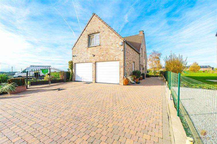 Image 2 : Villa à 4530 VIEUX-WALEFFE (Belgique) - Prix 445.000 €