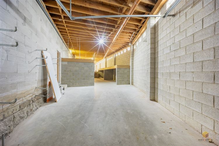 Image 6 : Entrepôts à 4317 FAIMES (Belgique) - Prix 950 €