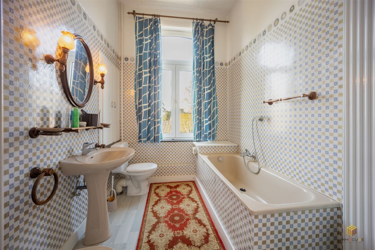 Image 18 : Maison de maître à 4317 FAIMES (Belgique) - Prix 449.000 &euro;