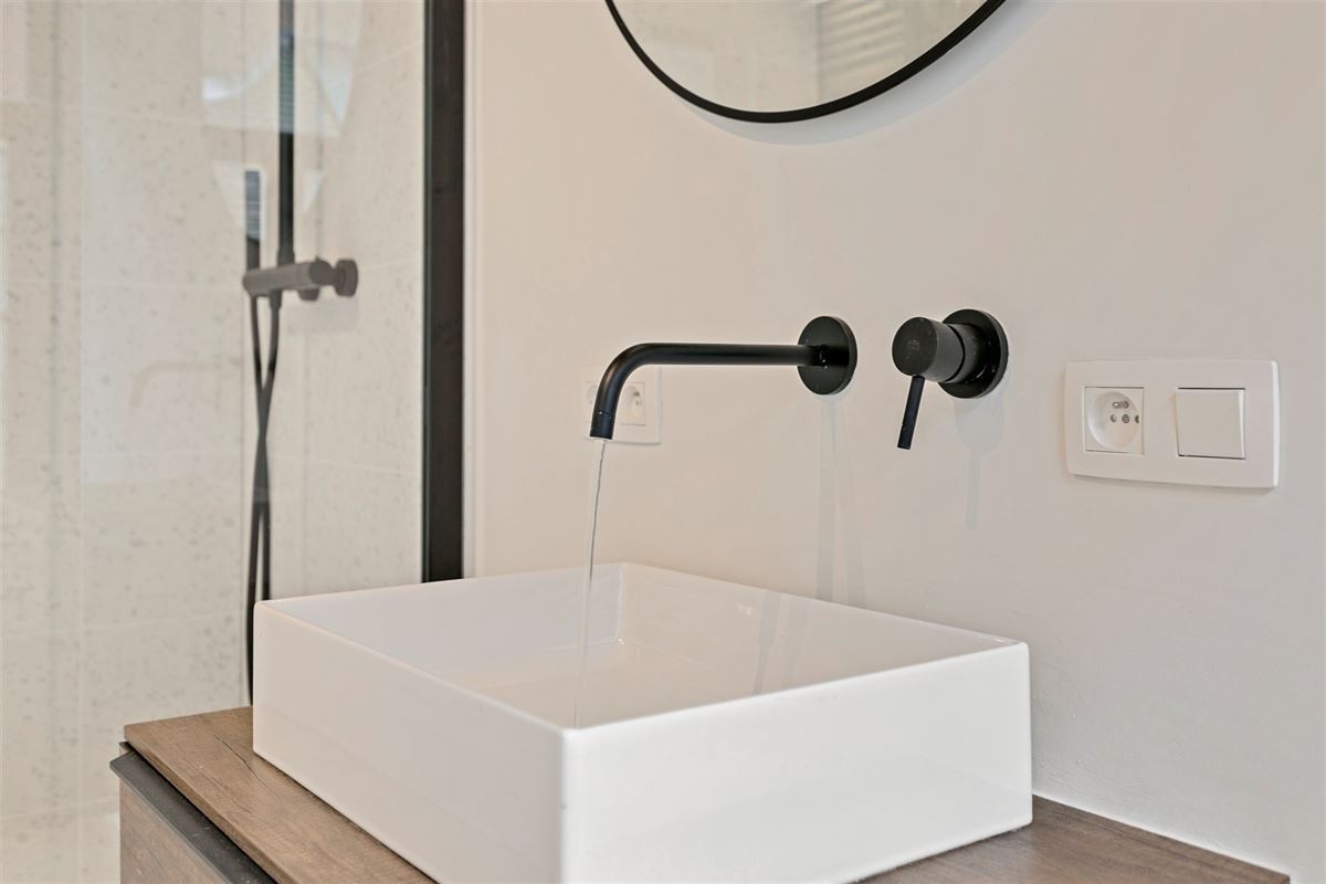 Foto 12 : Huis te 2000 ANTWERPEN (België) - Prijs € 1.950