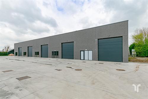 Industrieel gebouw in Eernegem