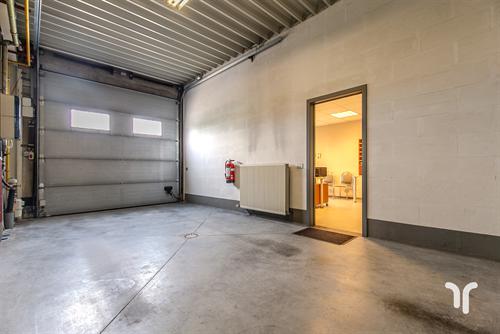 Industrieel gebouw in Gits