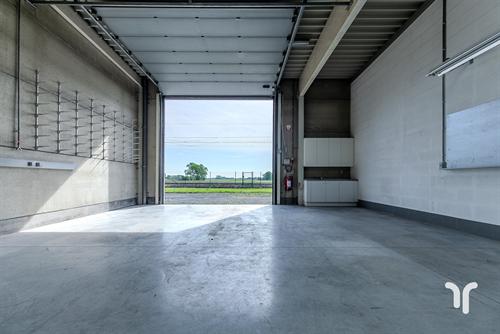 Industrieel gebouw in Gits