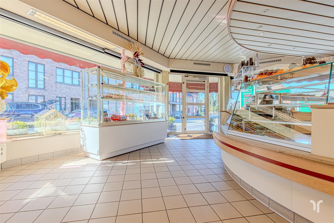 Commercieel gebouw in Eernegem - foto 4