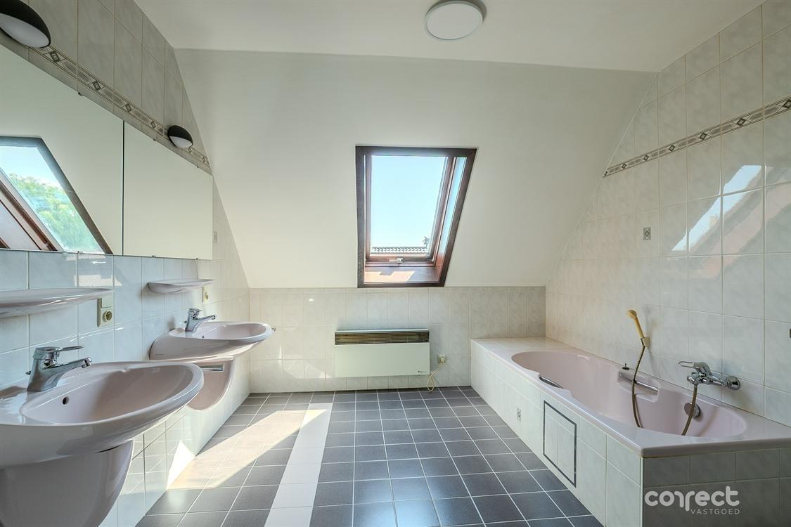 Huis in Eernegem - foto 12