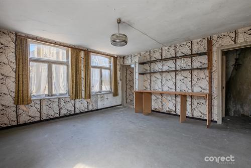 Gemengd gebouw in Aartrijke