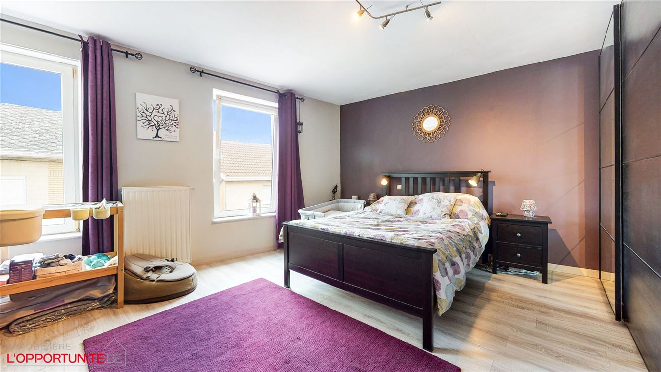 Magnifique maison 3 facades rénovée, 4 chambres, garage, grand jardin.