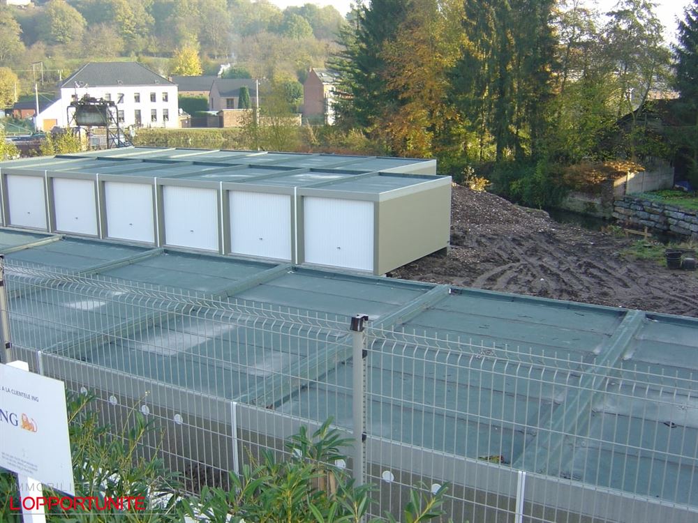 AU REZ - 2 CHAMBRES -  actuellement loué 720€ - GARAGE EN OPTION AU PRIX DE 20 000€,