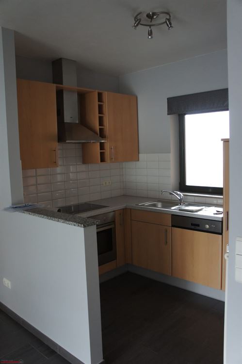 AU REZ - 2 CHAMBRES -  actuellement loué 720€ - GARAGE EN OPTION AU PRIX DE 20 000€,