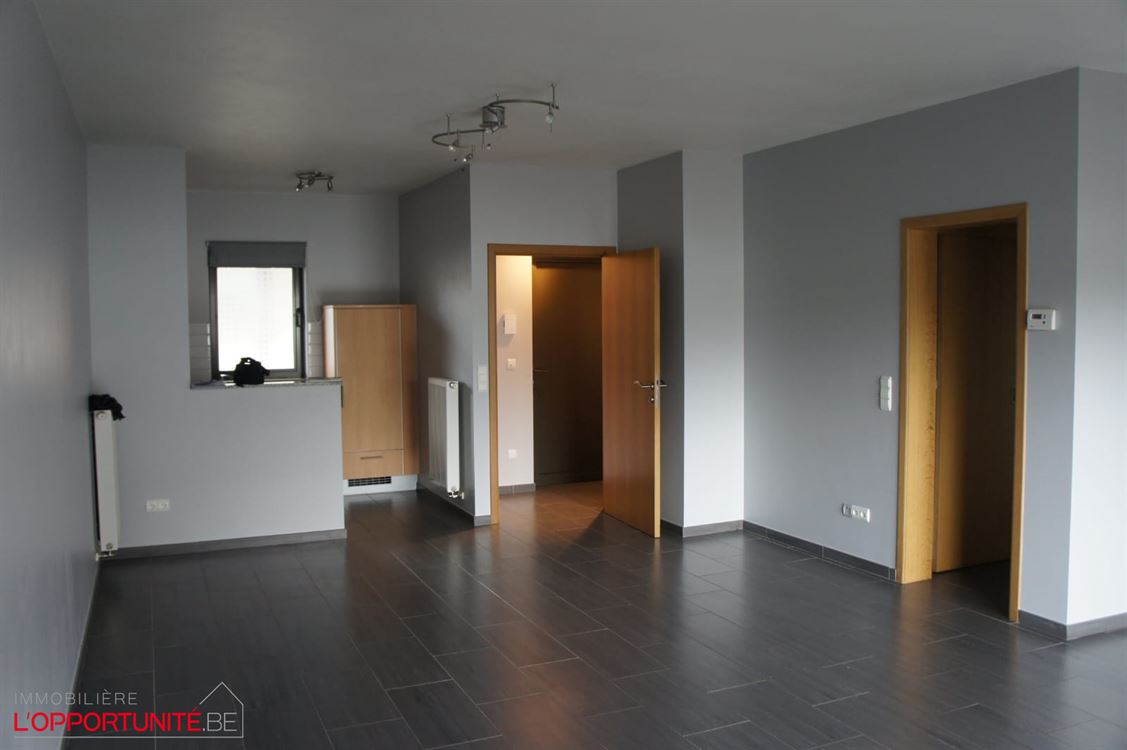 AU REZ - 2 CHAMBRES -  actuellement loué 720€ - GARAGE EN OPTION AU PRIX DE 20 000€,