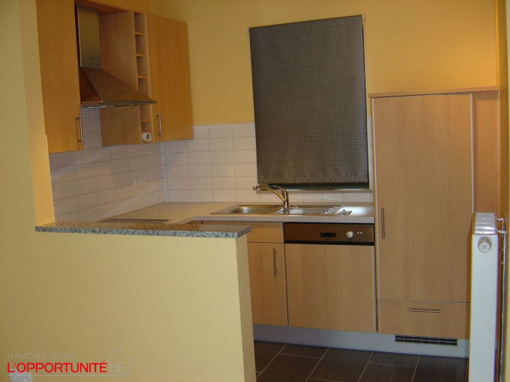 AU REZ - 2 CHAMBRES -  actuellement loué 720€ - GARAGE EN OPTION AU PRIX DE 20 000€,