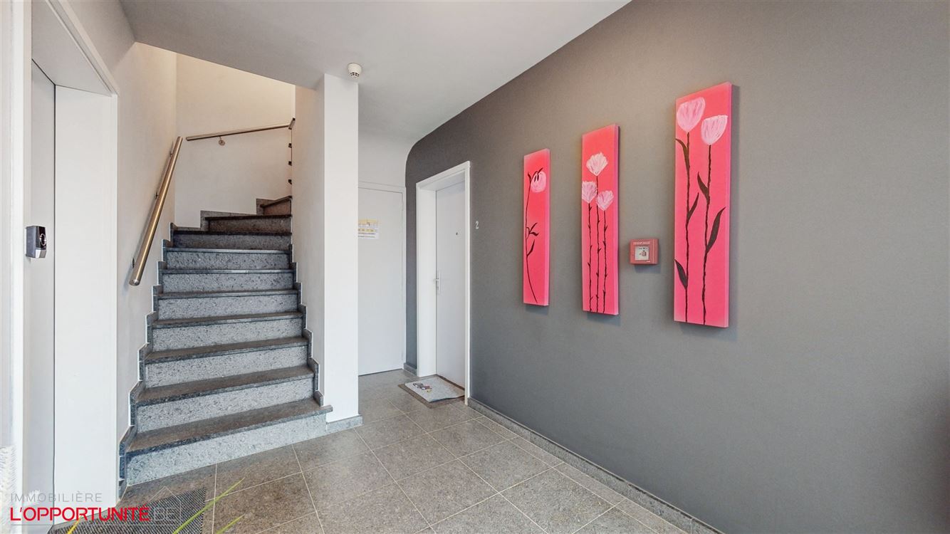 Magnifique immeuble récent composé de 5 appartements.