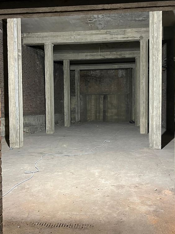 Pas de stockage voitures !!!! Entrepot de stockage de 120m².