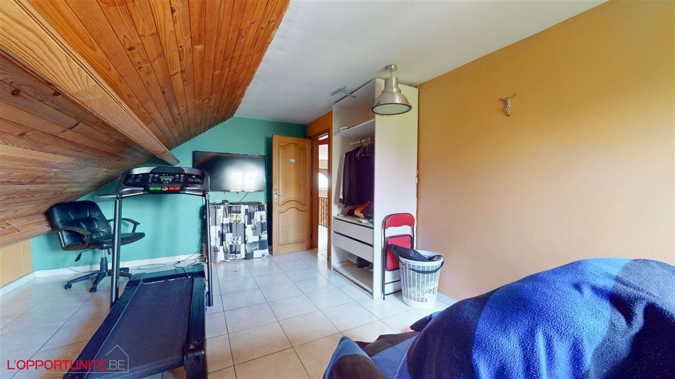 COMMUNE DE CHATELET - !!!!!OFFRE ACTUELLE A 400 000€ REFUSEE!!!!! - Faire offre à partir de 405 000€.