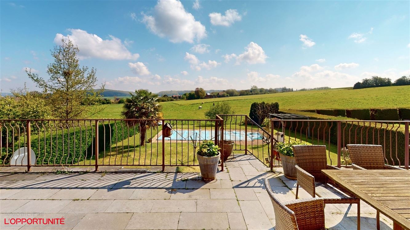 COMMUNE DE CHATELET - !!!!!OFFRE ACTUELLE A 400 000€ REFUSEE!!!!! - Faire offre à partir de 405 000€.