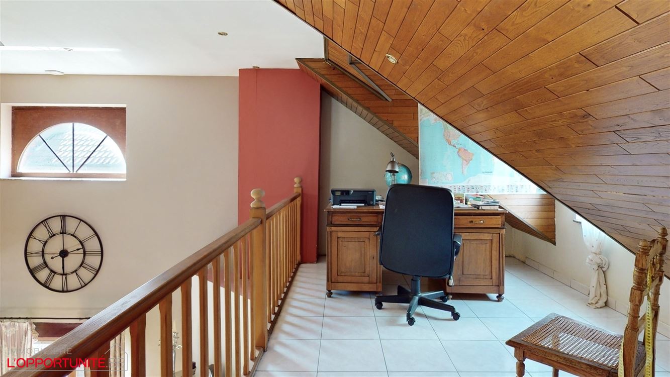 COMMUNE DE CHATELET - !!!!!OFFRE ACTUELLE A 400 000€ REFUSEE!!!!! - Faire offre à partir de 405 000€.