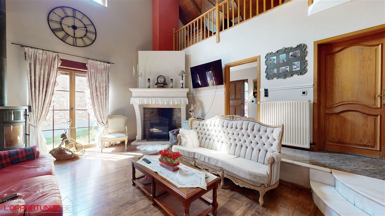 COMMUNE DE CHATELET - !!!!!OFFRE ACTUELLE A 400 000€ REFUSEE!!!!! - Faire offre à partir de 405 000€.