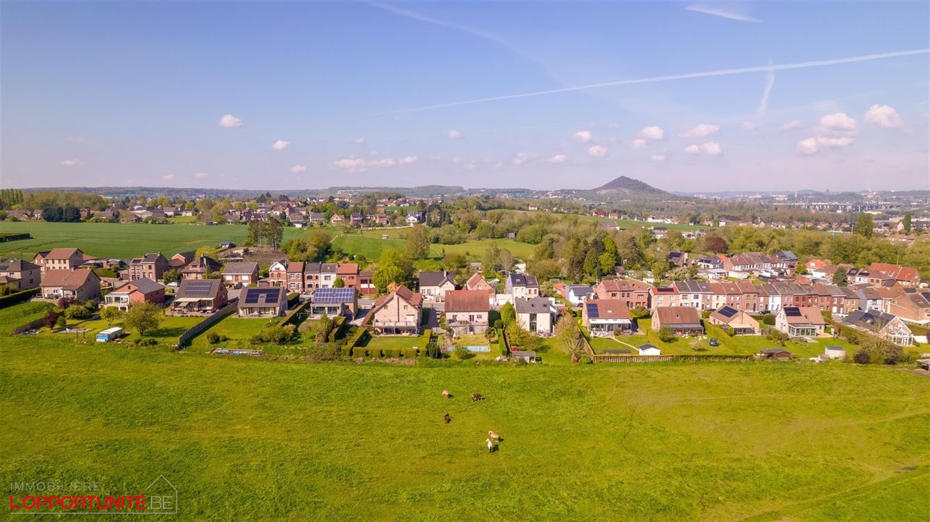 COMMUNE DE CHATELET - !!!!!OFFRE ACTUELLE A 400 000€ REFUSEE!!!!! - Faire offre à partir de 405 000€.