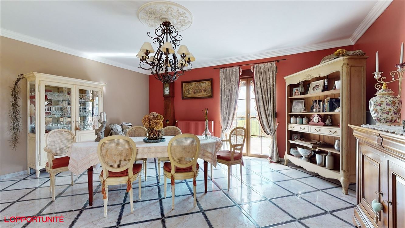 COMMUNE DE CHATELET - !!!!!OFFRE ACTUELLE A 400 000€ REFUSEE!!!!! - Faire offre à partir de 405 000€.