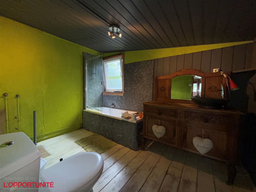 Splendide habitation de vacances type caravane, deux chambres, terrasse, jardin, possibilité d'acquerir en sus un terrain + autre caravane, voir photos apd de la num 13.