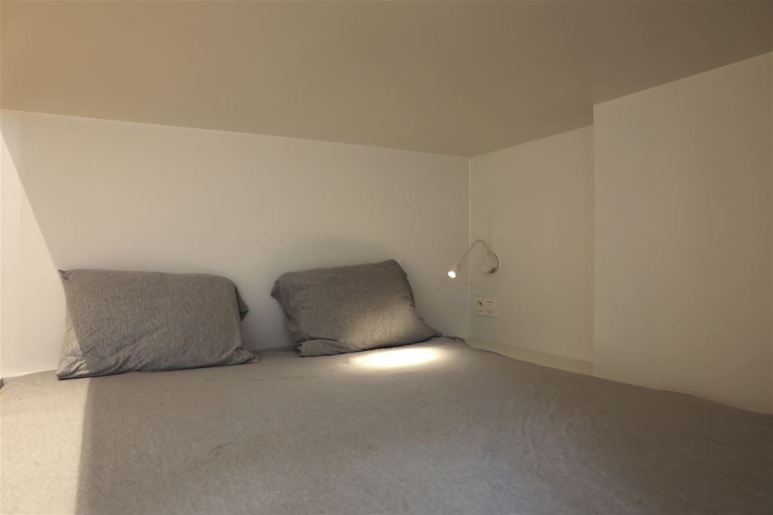 TB appartement ensoleillé, fraîchement rénové, vue mer partiel (5 ° étage)