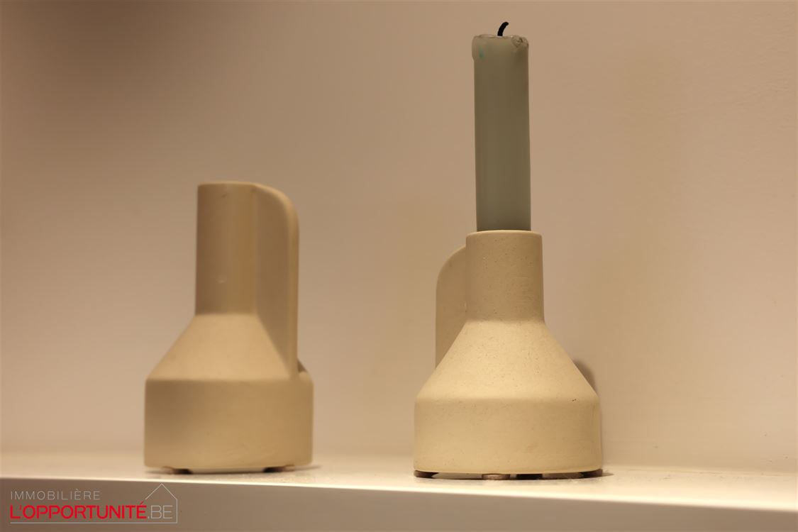 TB appartement ensoleillé,  fraîchement rénové, vue mer partiel (5 ° étage)