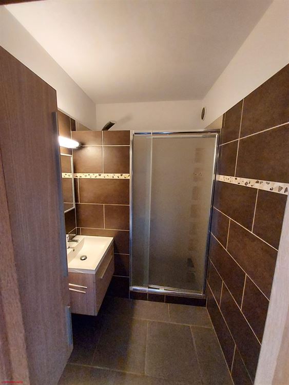 Bel appartement une chambre PEB B situé au 3eme etage d'une petite copro.